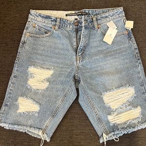 Volcom Bermuda shorts